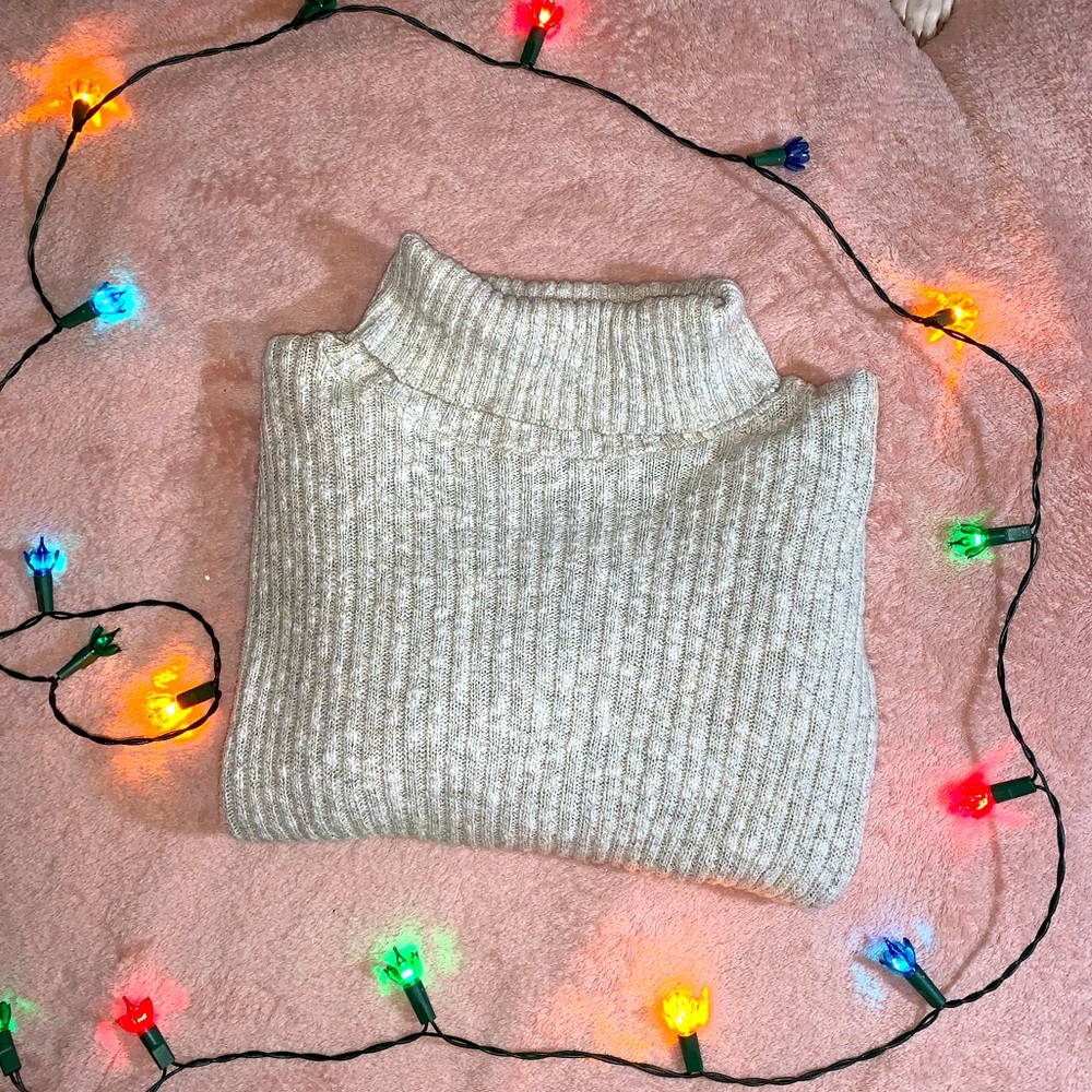 Cozy Vintage Turtle Neck Sweater